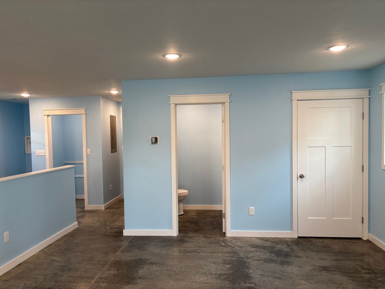 408 W Washington St #A - Photo 3 of 29