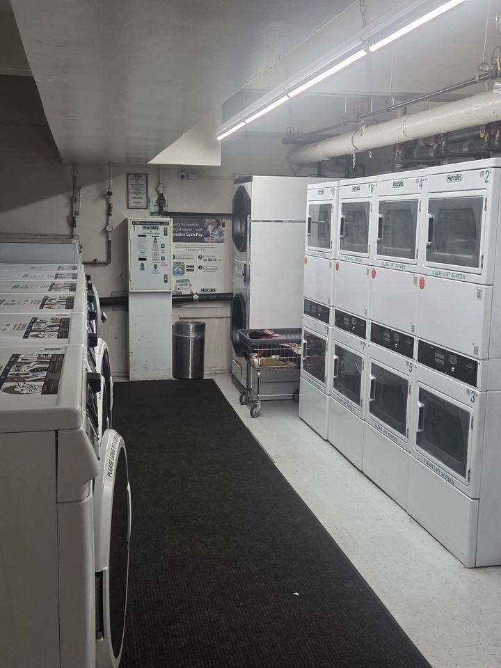 14105 Pershing Cres #207 - Photo 5 of 17