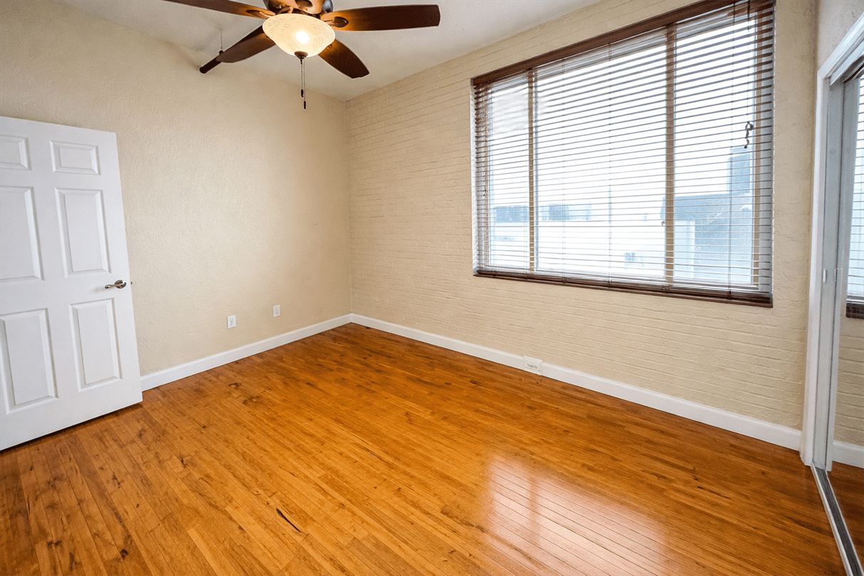 159 W Pearl St #402 - Photo 3 of 16