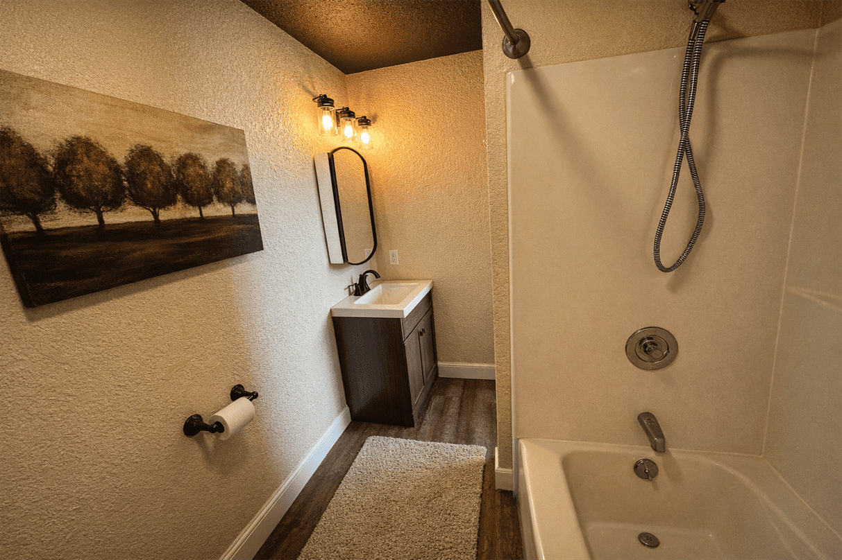 159 W Pearl St #402 - Photo 4 of 16