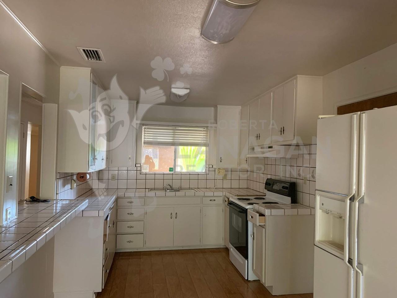 1197 E Alexander Ave - Photo 2 of 14