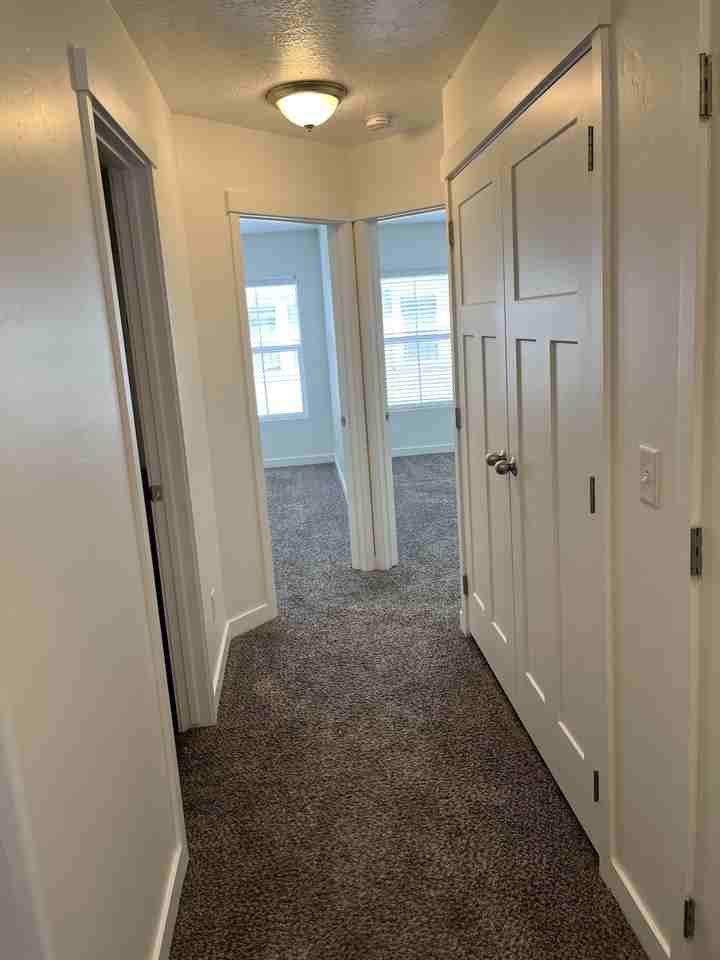 692 E 380 N #692 - Photo 3 of 14