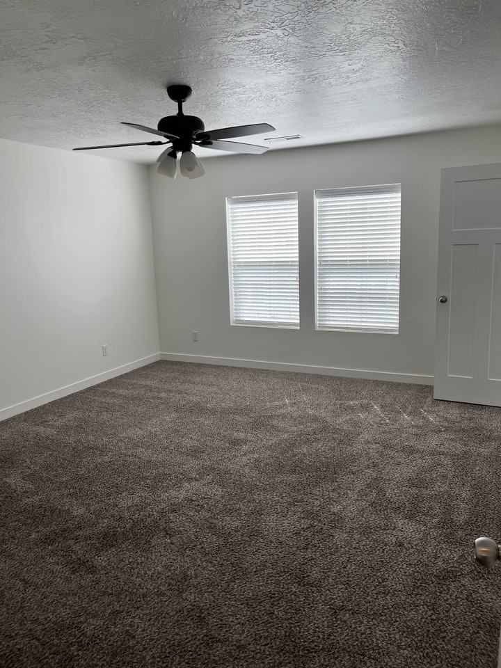 692 E 380 N #692 - Photo 5 of 14