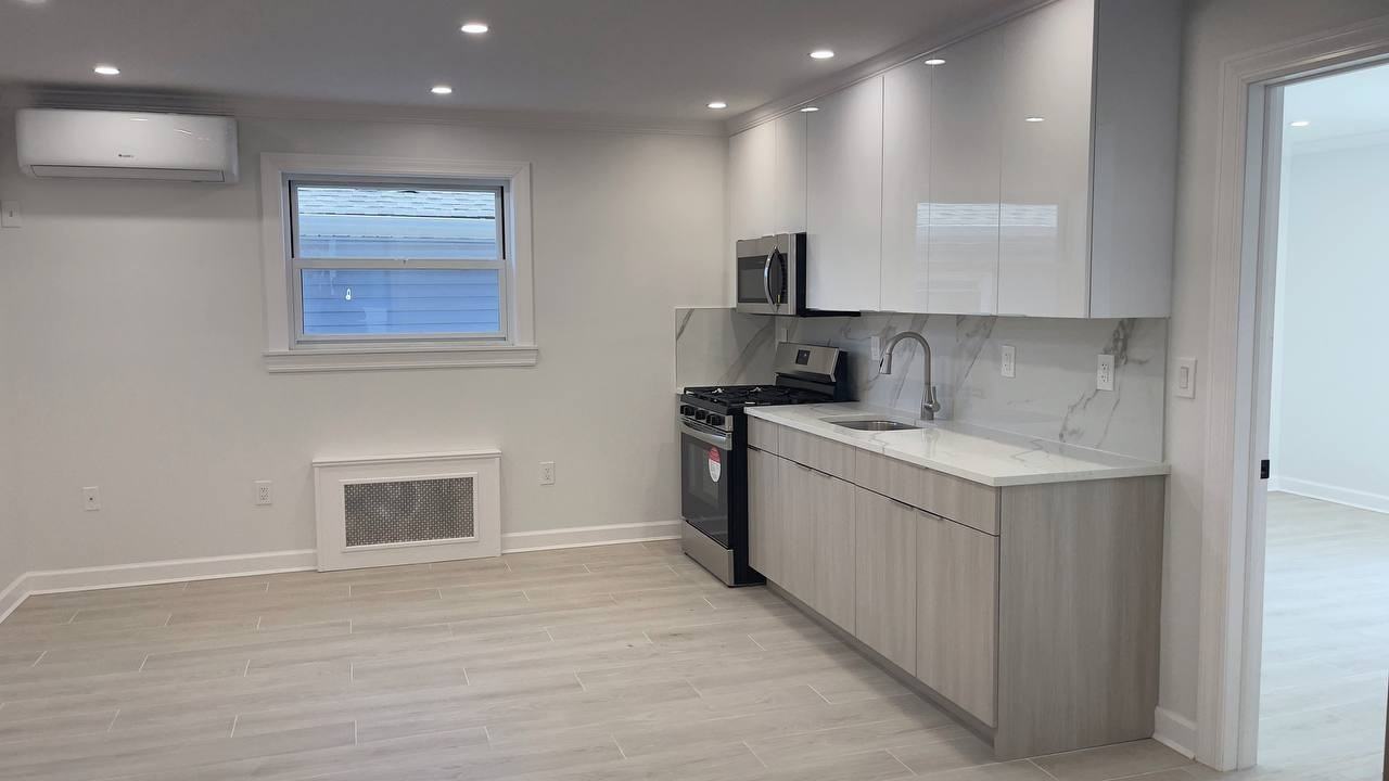 16430 77th Rd #2 - Photo 2 of 13