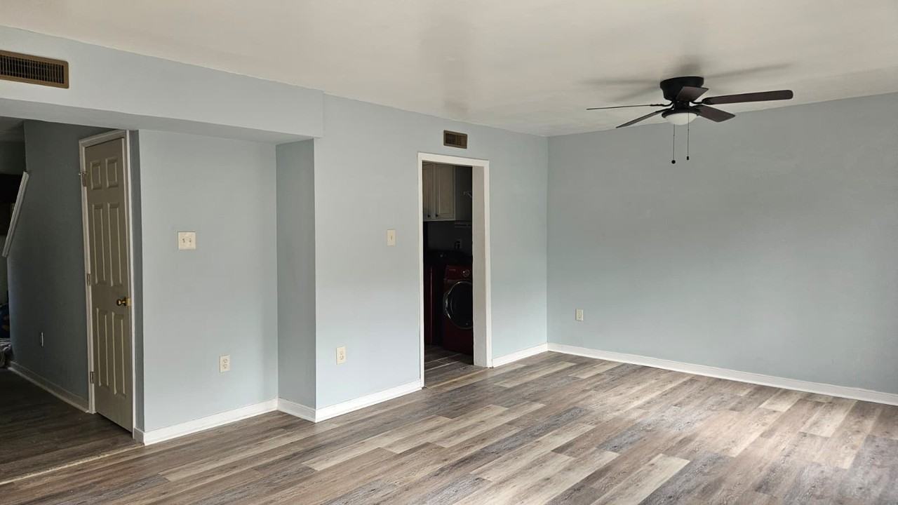 1418 Calander Ct - Photo 3 of 20