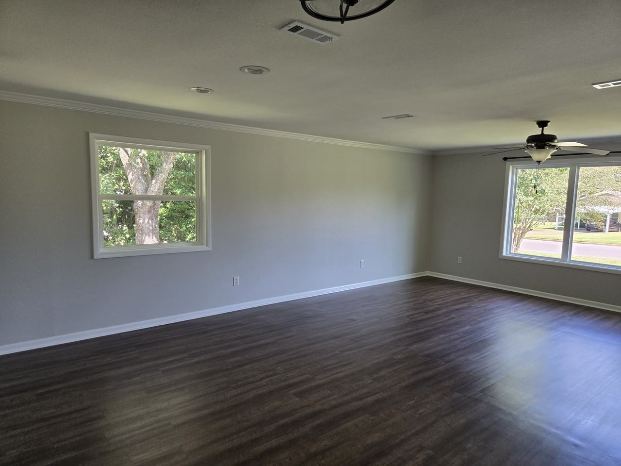 208 N Valley Hill Dr #NA - Photo 2 of 24