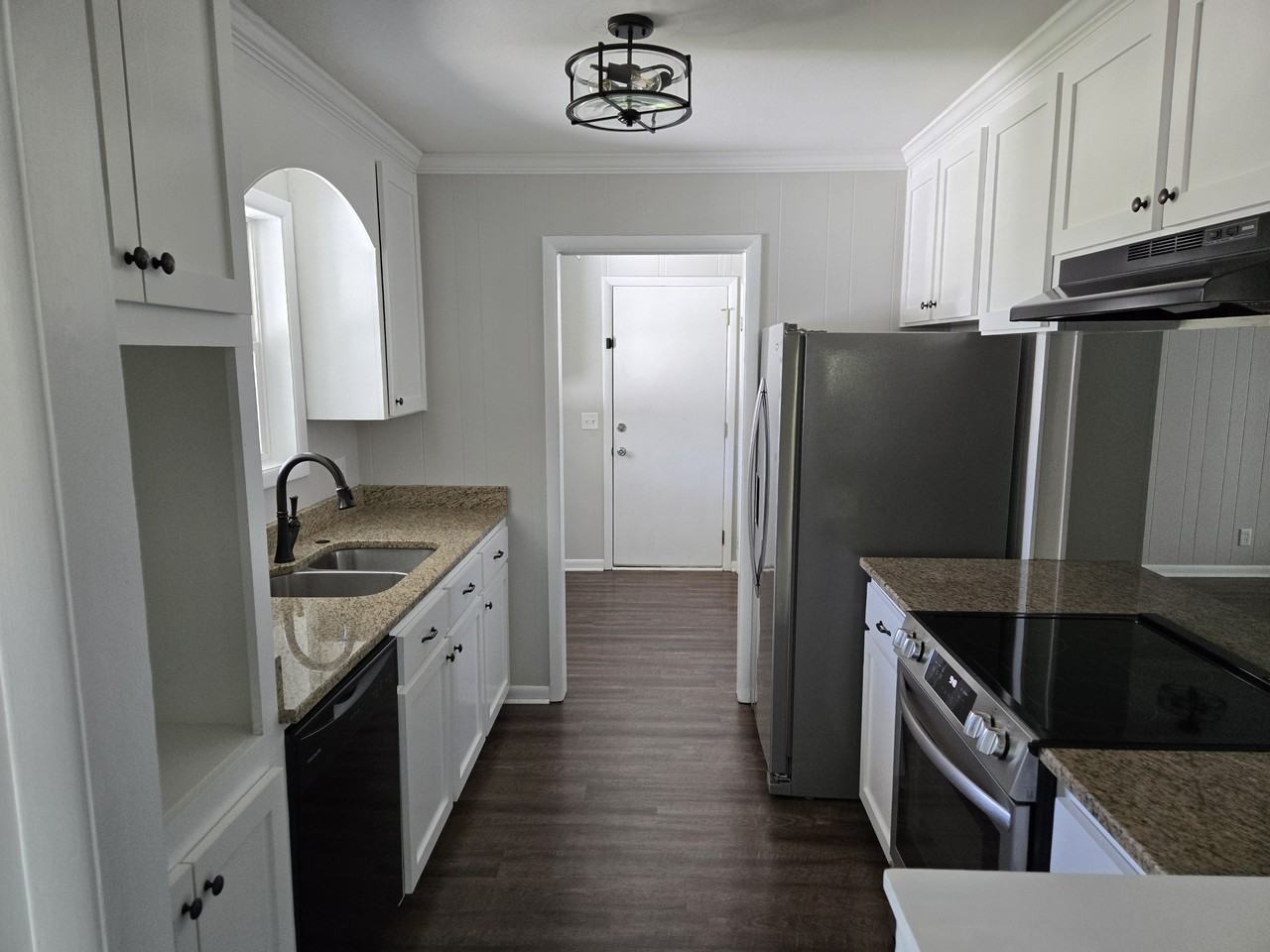 208 N Valley Hill Dr #NA - Photo 5 of 24