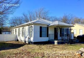 featured image of 213 Donald St