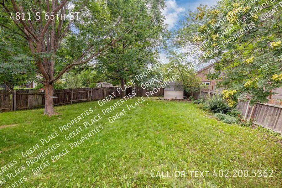 4811 S 65th St - Photo 6 of 45