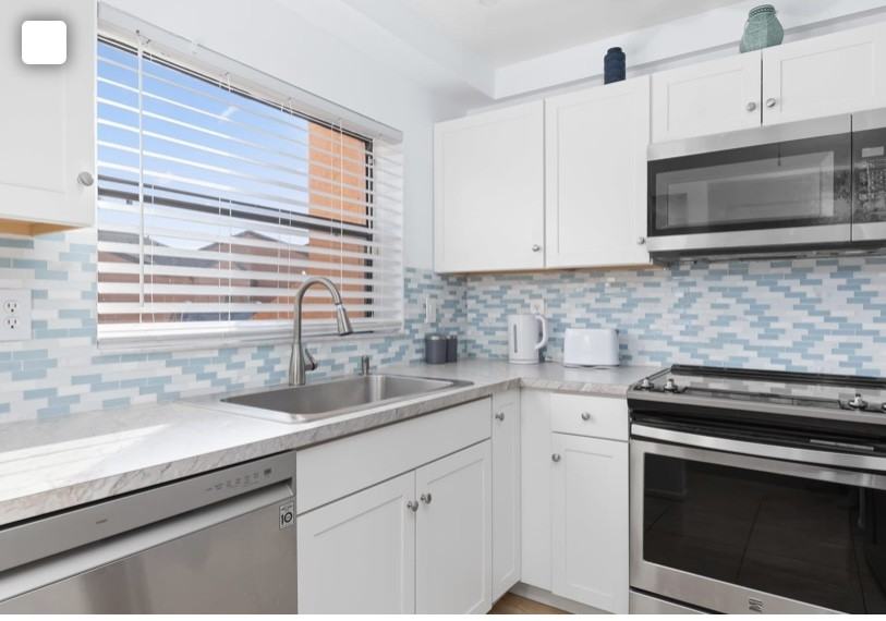 2000 Forrest Nelson Blvd #B6 - Photo 3 of 5