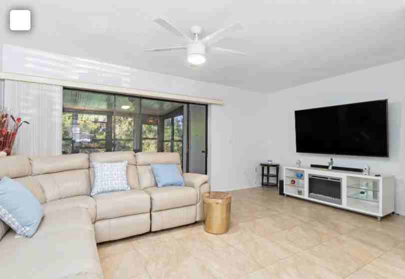 2000 Forrest Nelson Blvd #B6 - Photo 4 of 5