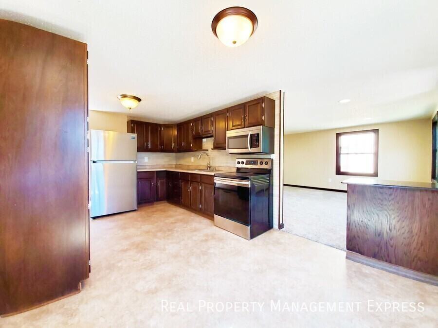 3617 S Hawthorne Ave - Photo 6 of 21