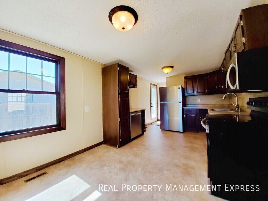 3617 S Hawthorne Ave - Photo 7 of 21