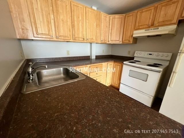 1817 Hammond St #2 - Photo 4 of 9