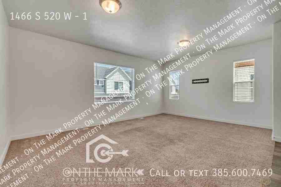 1466 S 520 W #1 - Photo 6 of 31