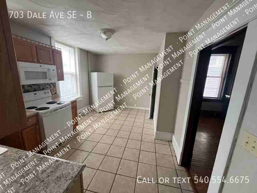 703 Dale Ave Se #B - Photo 5 of 6