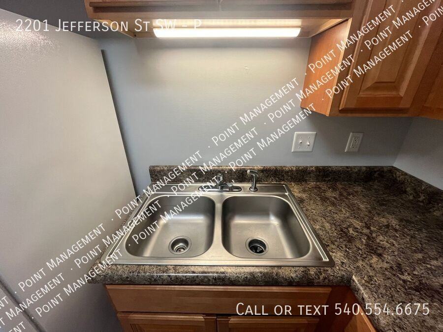 2201 Jefferson St Sw #P - Photo 6 of 7