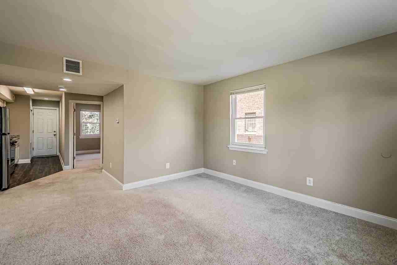 2439 25th St Se #2 - Photo 2 of 17