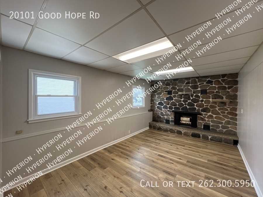 20101 W Good Hope Rd - Photo 6 of 17