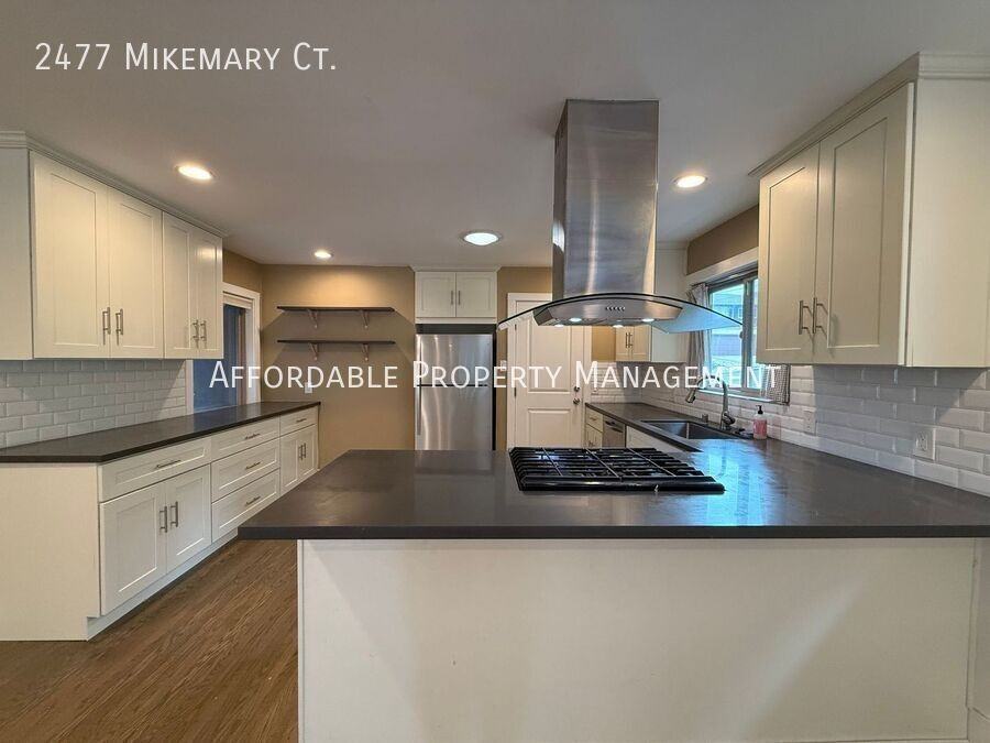 2477 Mikemary Ct - Photo 5 of 23