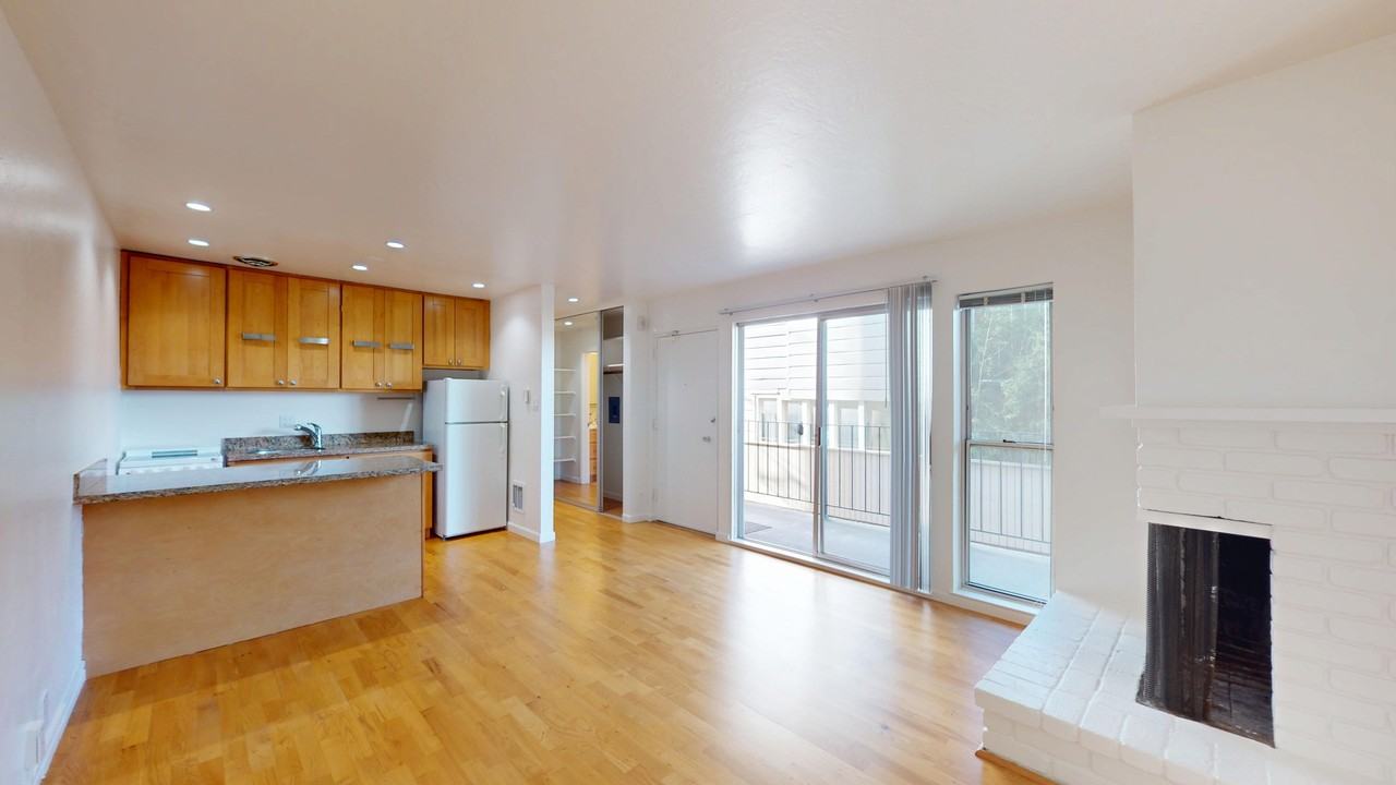 657 Kansas St #409 - Photo 2 of 15