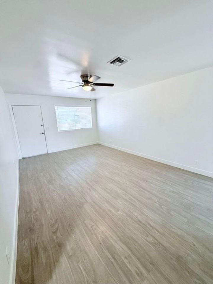 1044 E Harmony Ave - Photo 2 of 26
