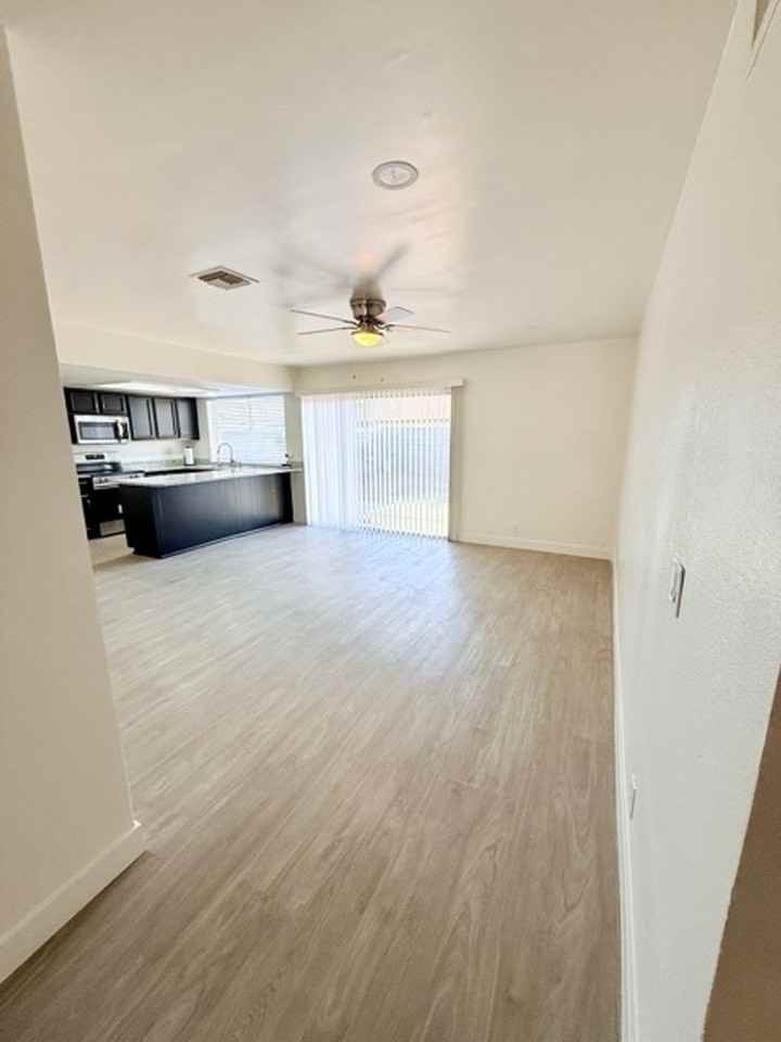 1044 E Harmony Ave - Photo 4 of 26