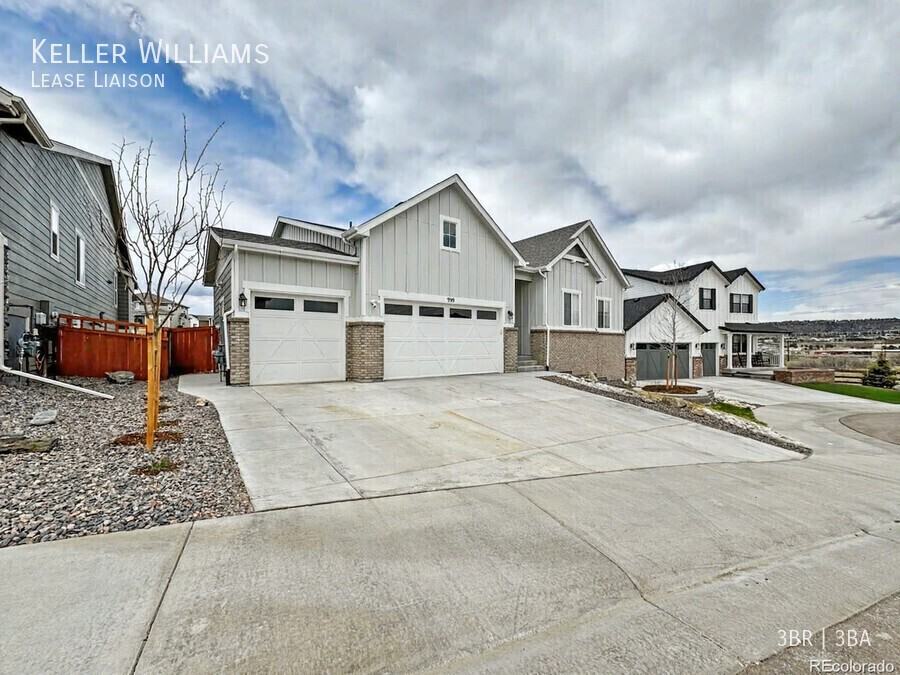 939 Melting Snow Way - Photo 2 of 21