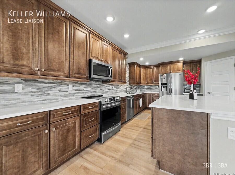 939 Melting Snow Way - Photo 6 of 21