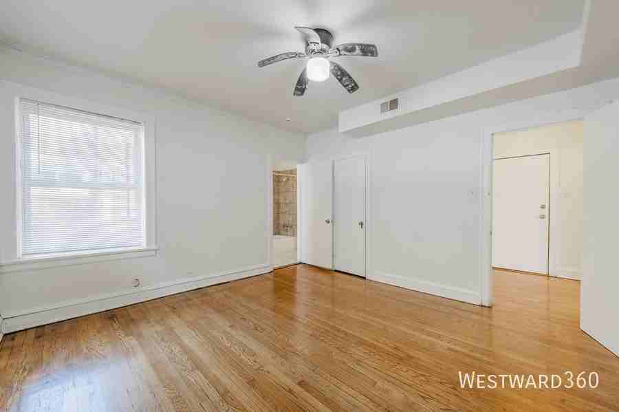 7839 S Kingston Ave #3 - Photo 6 of 20