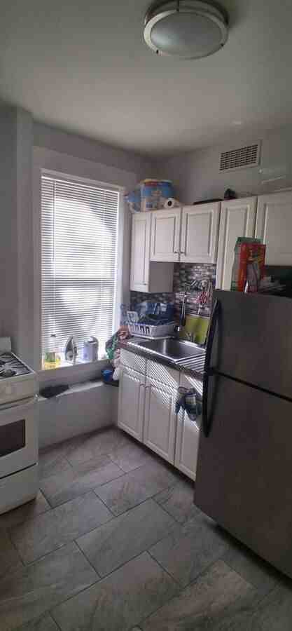 265 Avenue B #4 - Photo 5 of 17