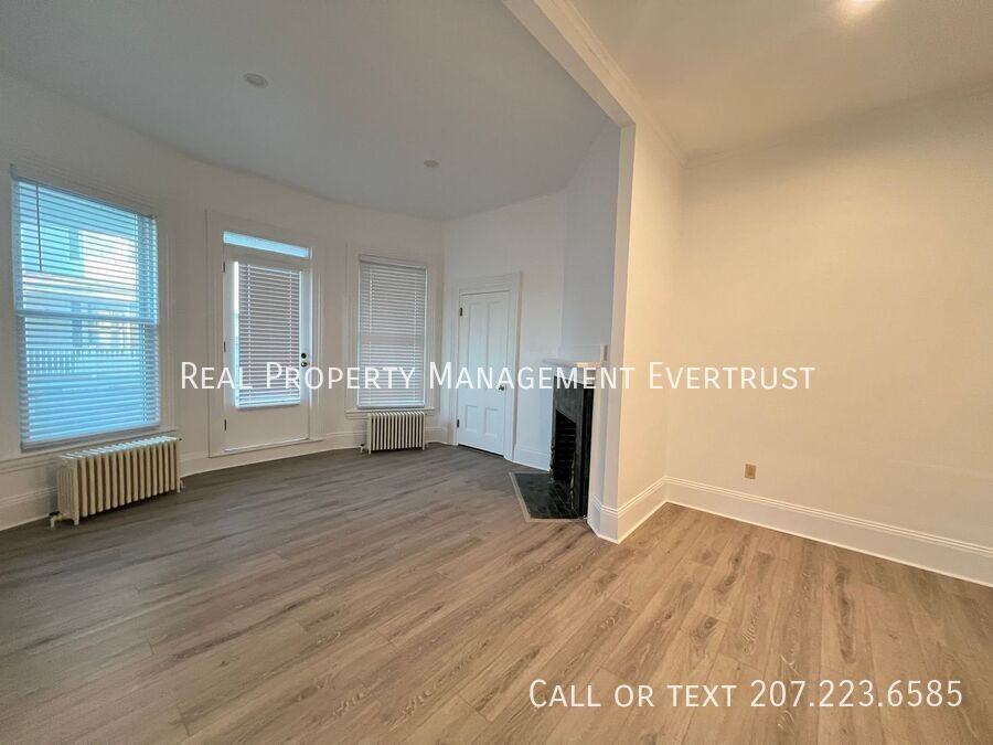 2 Elm Street Private Office #4 - Photo 4 of 12