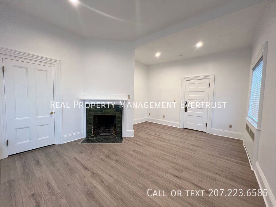 2 Elm Street Private Office #4 - Photo 6 of 12