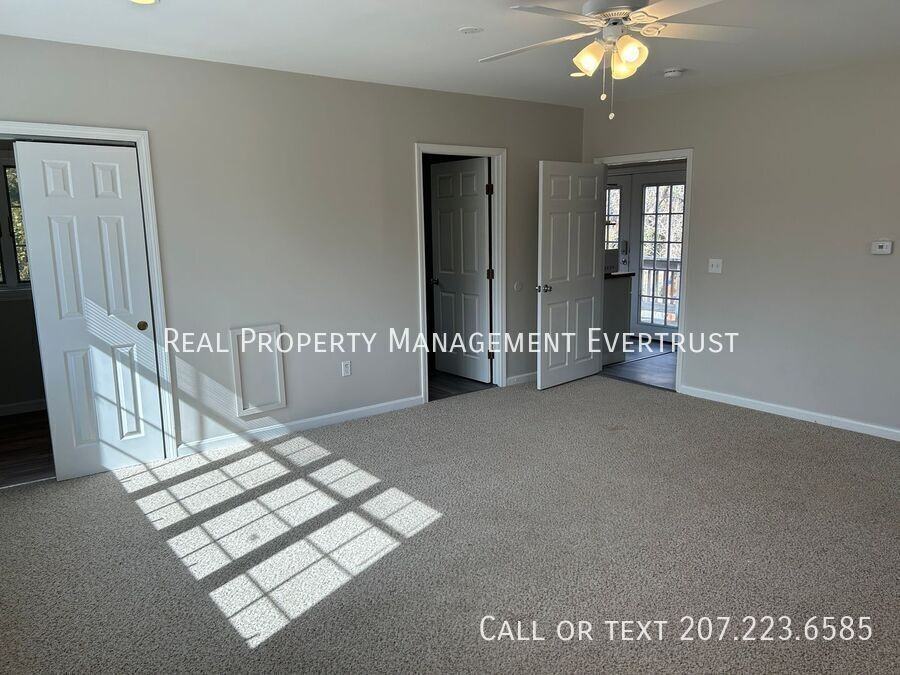 111 Scott Dyer Rd #B - Photo 4 of 13