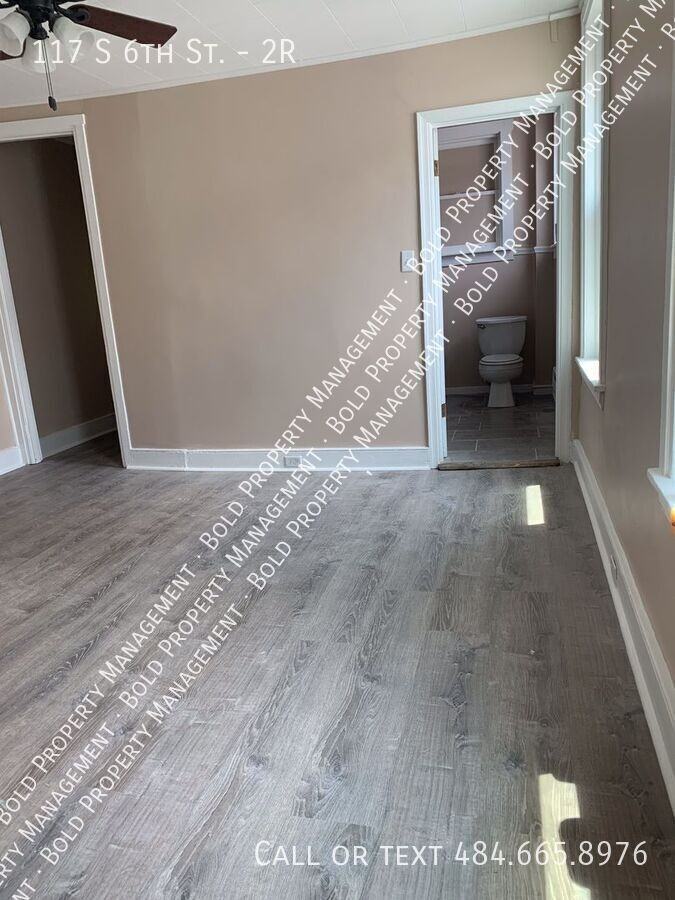 117 S 6th St #2R - Photo 3 of 11