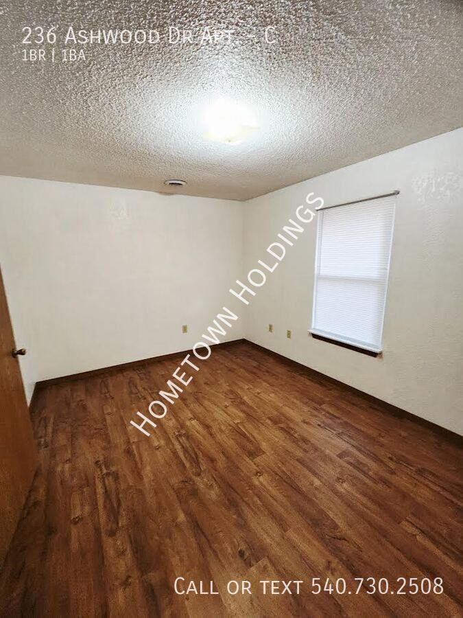 236 Ashwood Dr #C - Photo 5 of 16