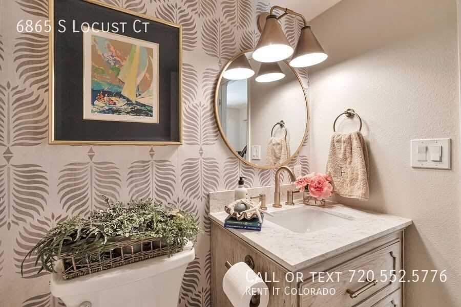 6865 S Locust Ct - Photo 5 of 30