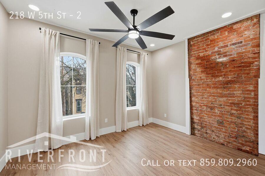 218 W 5th St #2 - Photo 5 of 27