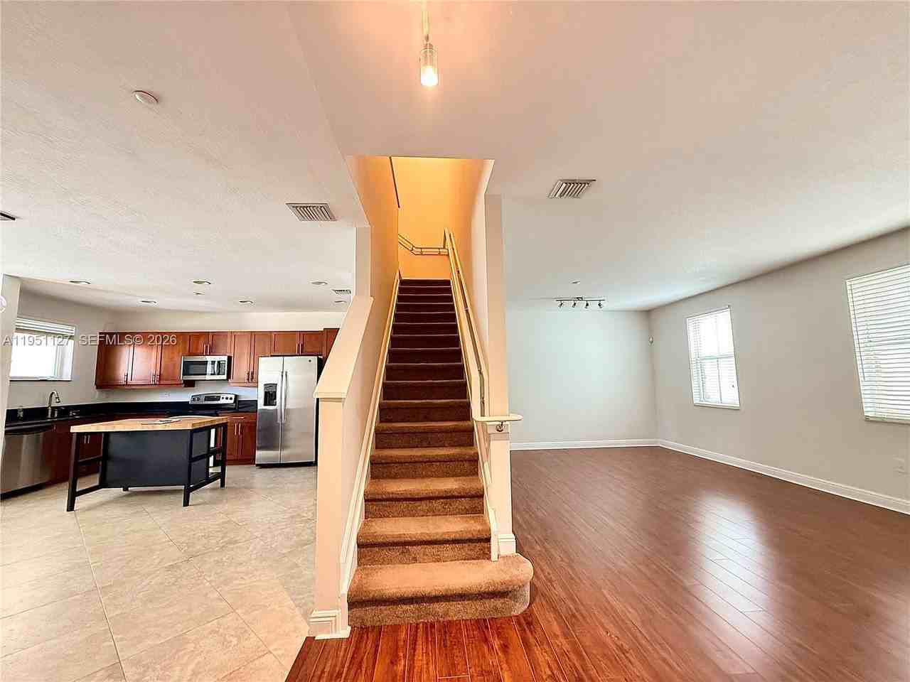 312 Sw 14th Ave #312-312 - Photo 5 of 26