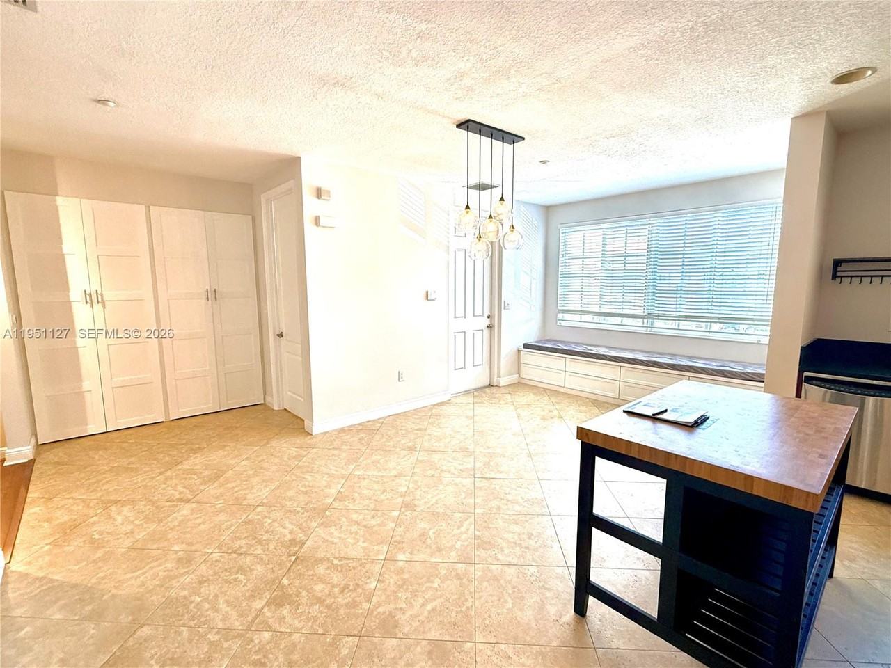 312 Sw 14th Ave #312-312 - Photo 7 of 26