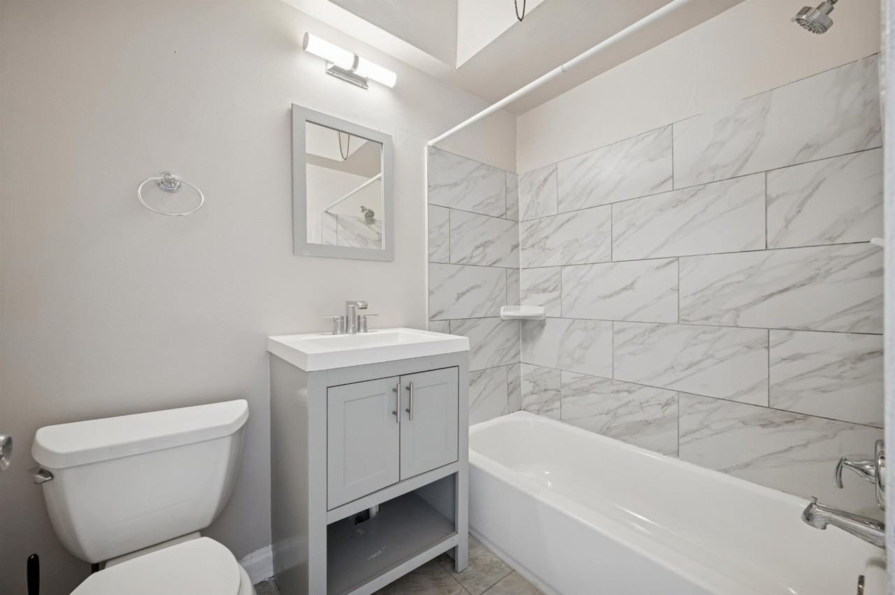 6770 Blakemore St #B2 - Photo 5 of 7