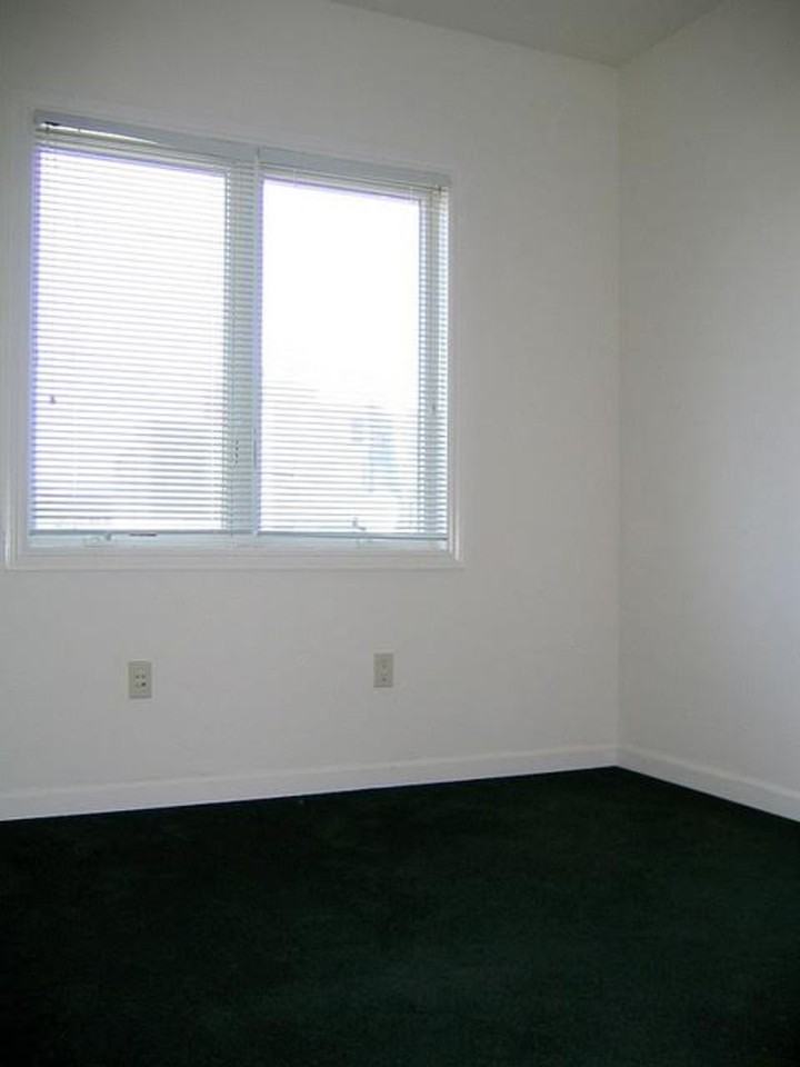 2185 Dwight Way #4 - Photo 4 of 8