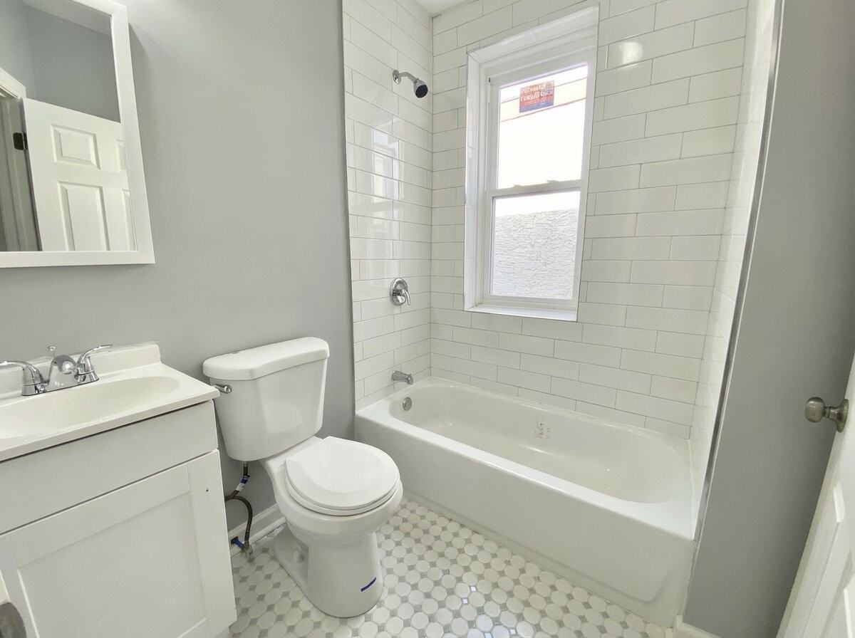 1000 N 66th St - Photo 5 of 11