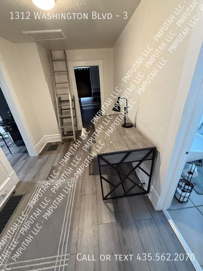 1312 Washington Blvd #3 - Photo 5 of 25