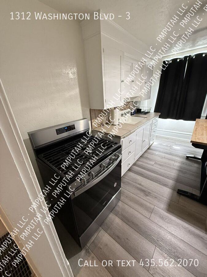 1312 Washington Blvd #3 - Photo 7 of 25