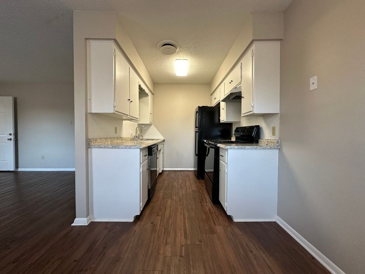 209 Lecta Ave #4 - Photo 5 of 12