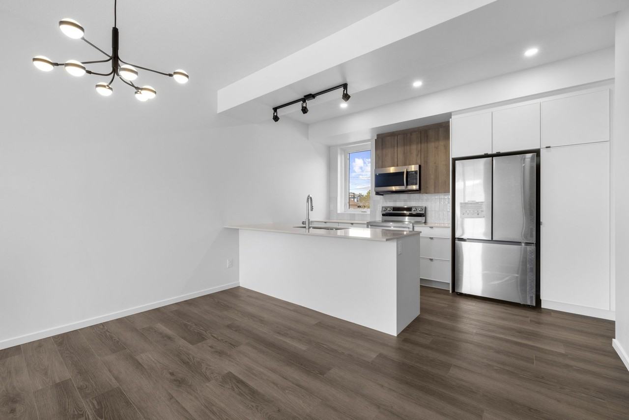 16210 103 Ave Nw #16216UPPER - Photo 3 of 27