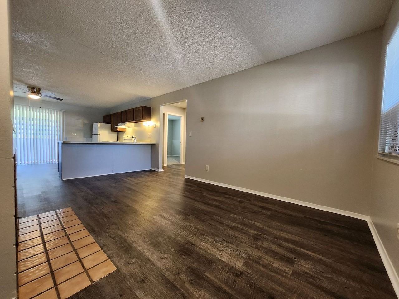 2922 Straus Ln #B - Photo 3 of 15