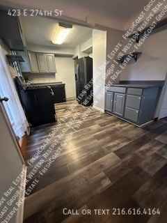 423 E 274th St - Photo 4 of 14