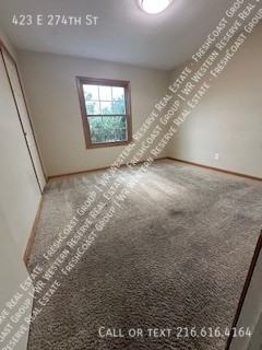 423 E 274th St - Photo 7 of 14